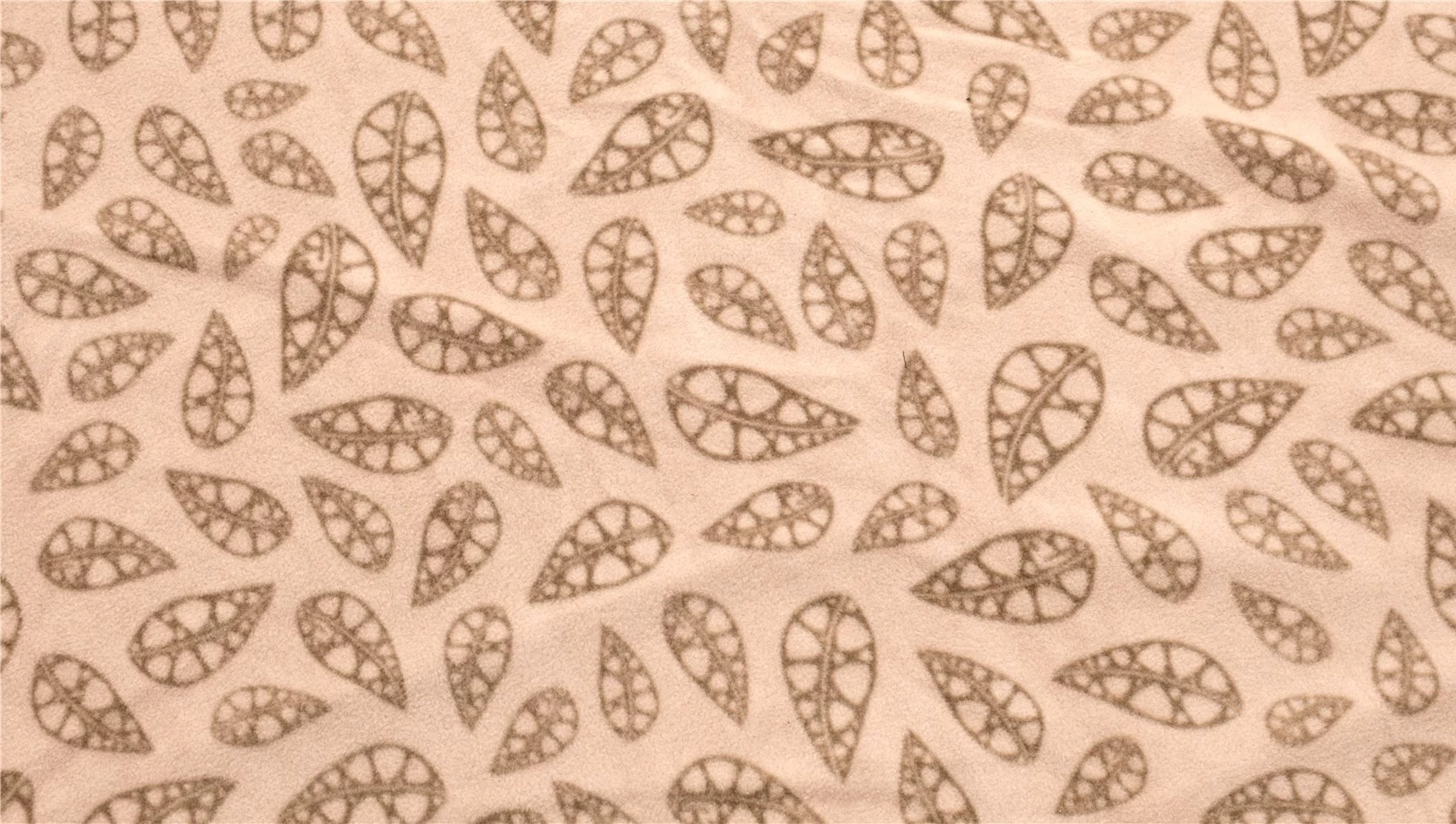 Robens Fleece Carpet Wolf Moon 4XP 1 Robens Fleece Carpet Wolf Moon 4XP